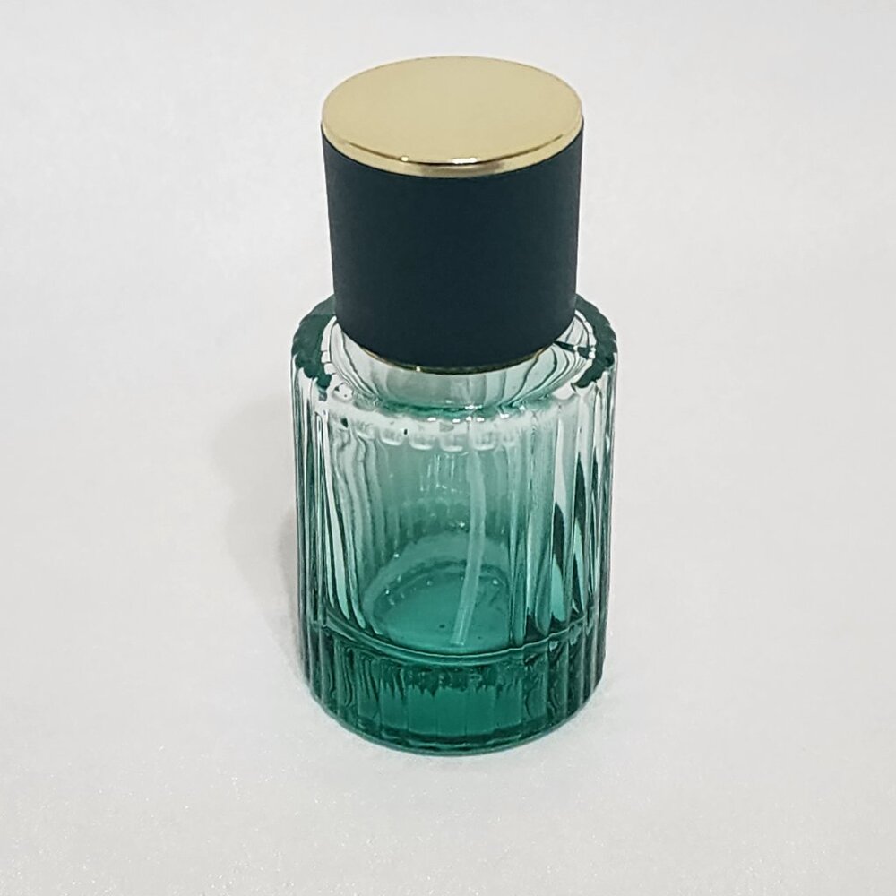 Brand New Fancy Green Golden easy Refillable Glass Bottle, 1.0 oz / 30 ml Spray